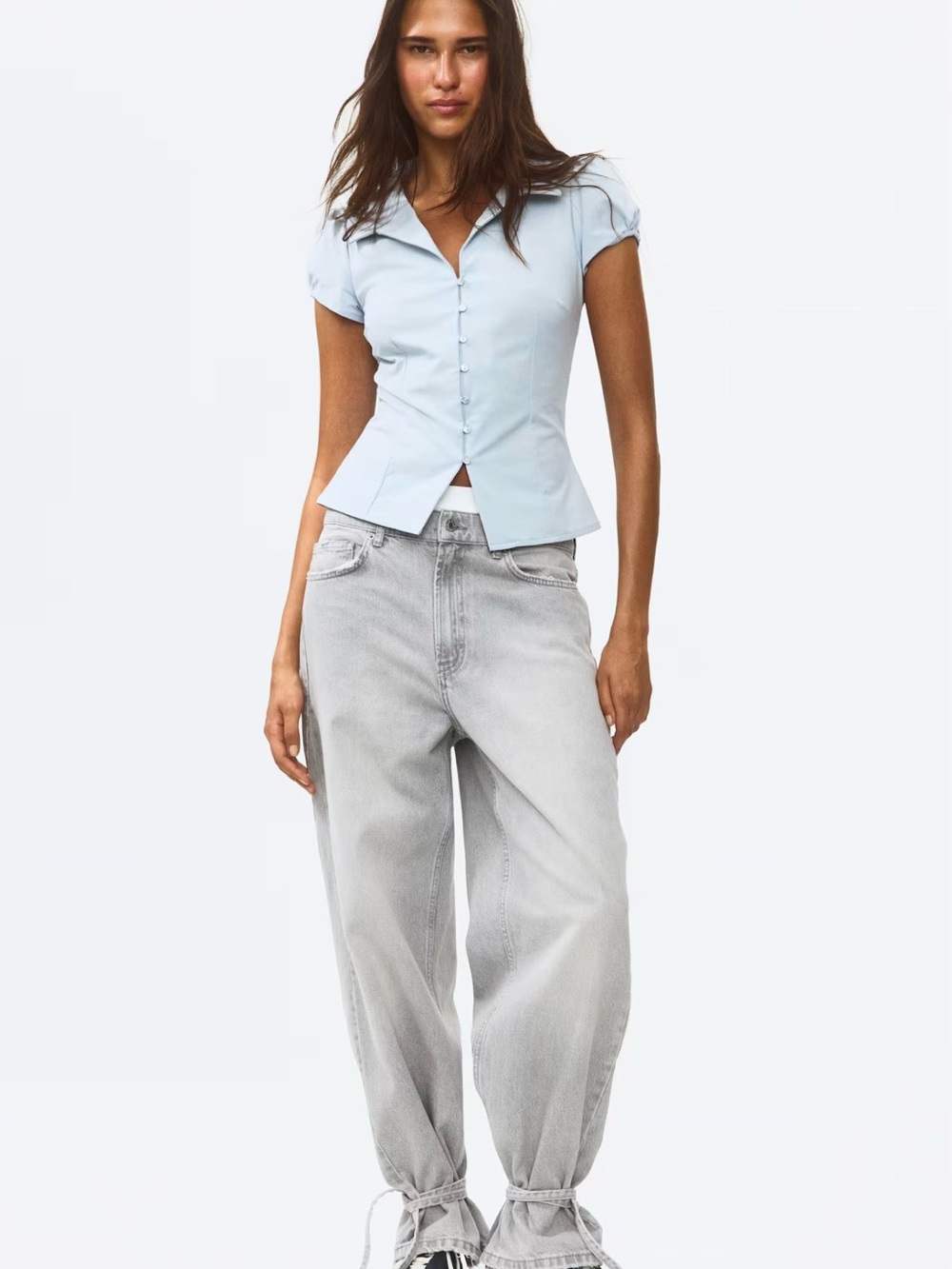 H&M BUTTON-FRONT TOP WITH COLLAR
